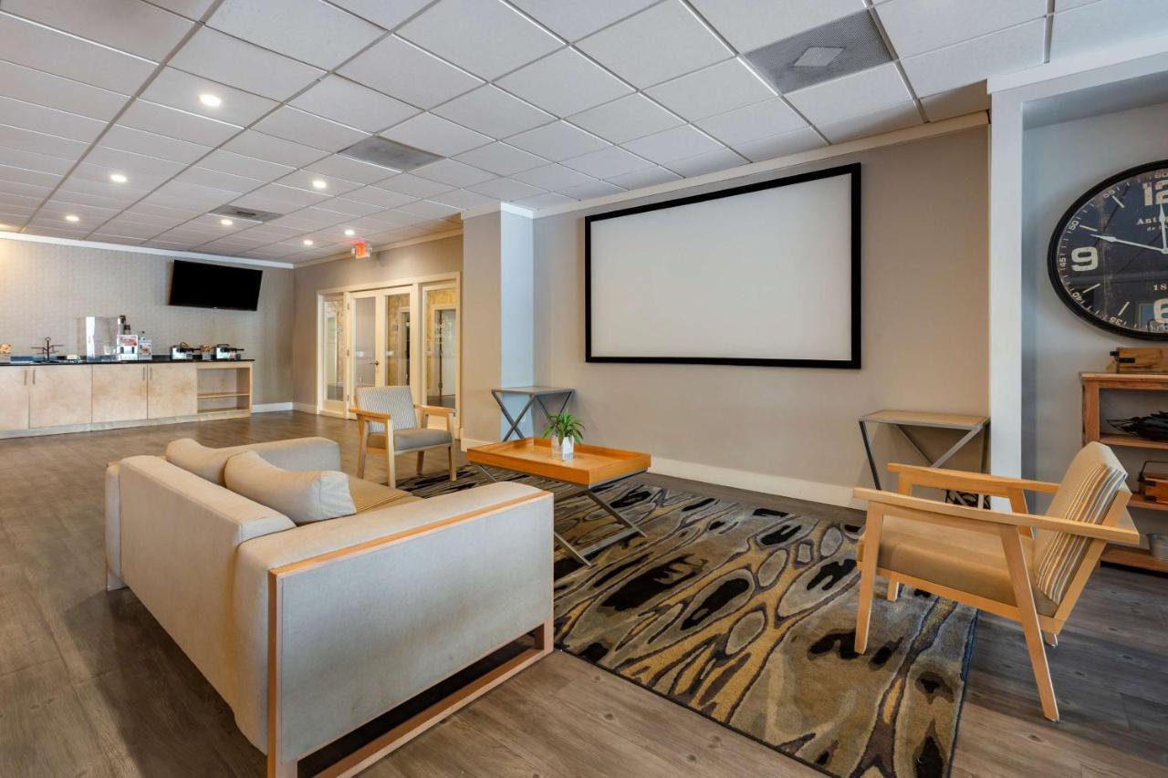 Best Western Plus University Inn Уинстон-Сейлем Экстерьер фото