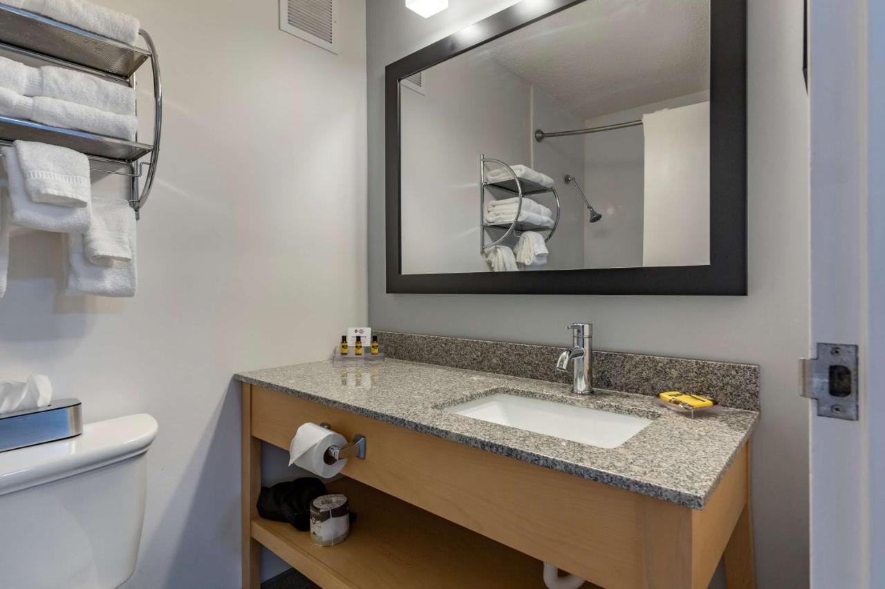 Best Western Plus University Inn Уинстон-Сейлем Экстерьер фото