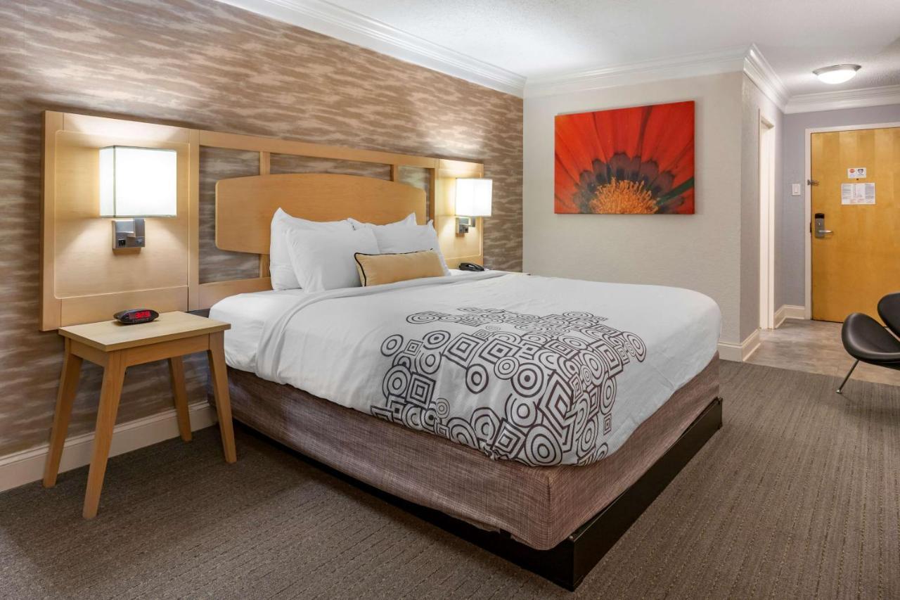 Best Western Plus University Inn Уинстон-Сейлем Экстерьер фото