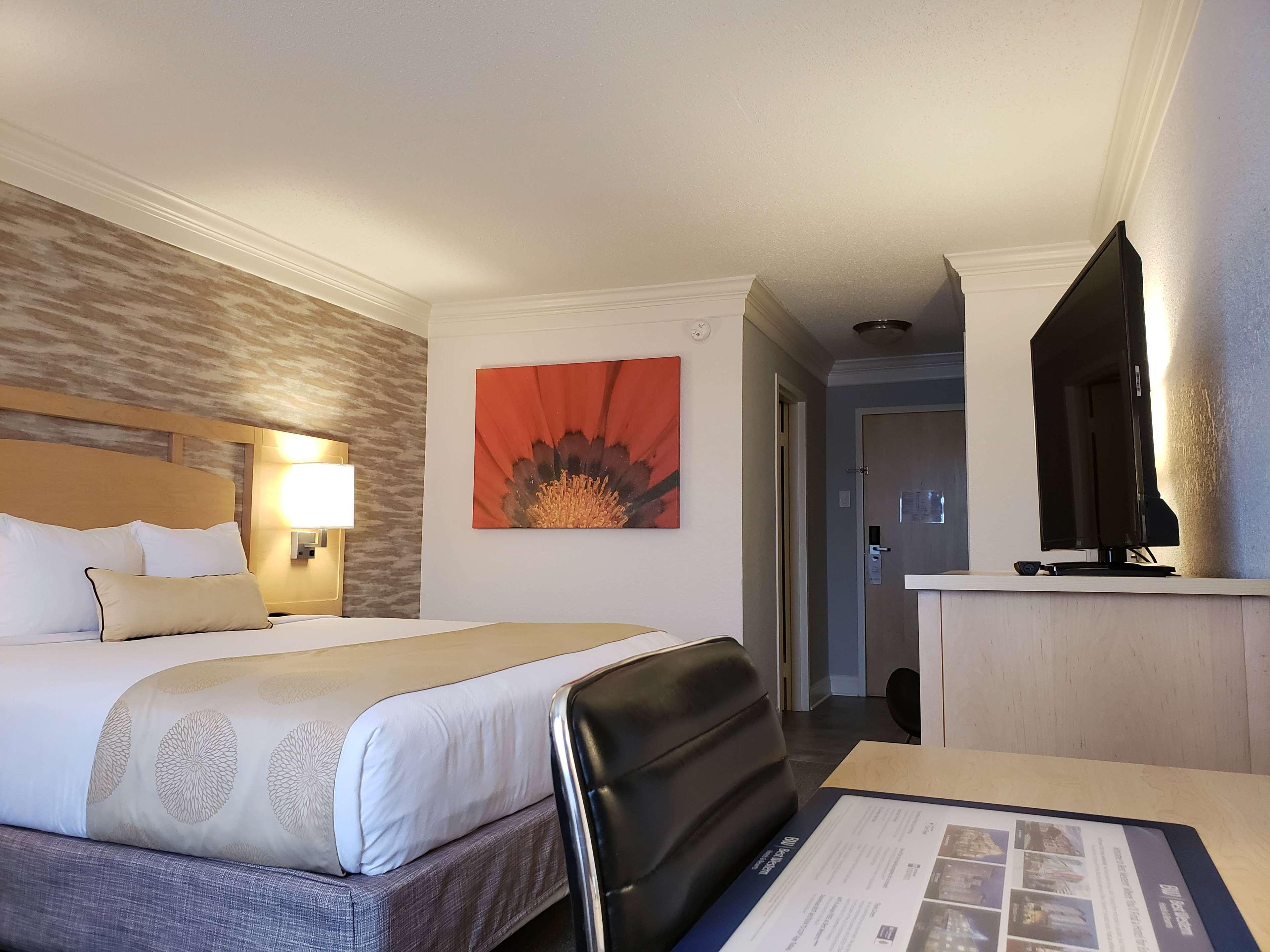 Best Western Plus University Inn Уинстон-Сейлем Экстерьер фото