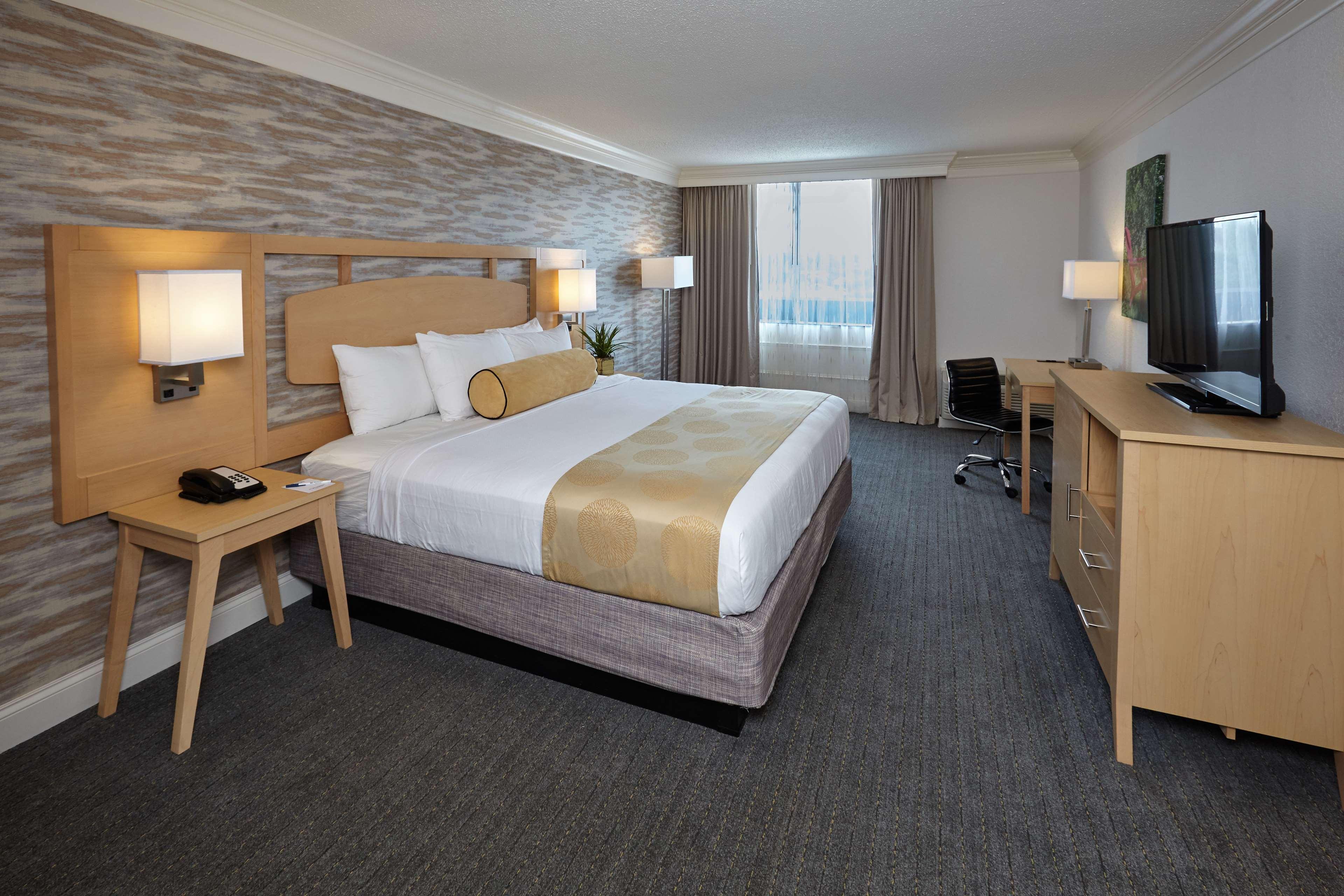 Best Western Plus University Inn Уинстон-Сейлем Экстерьер фото