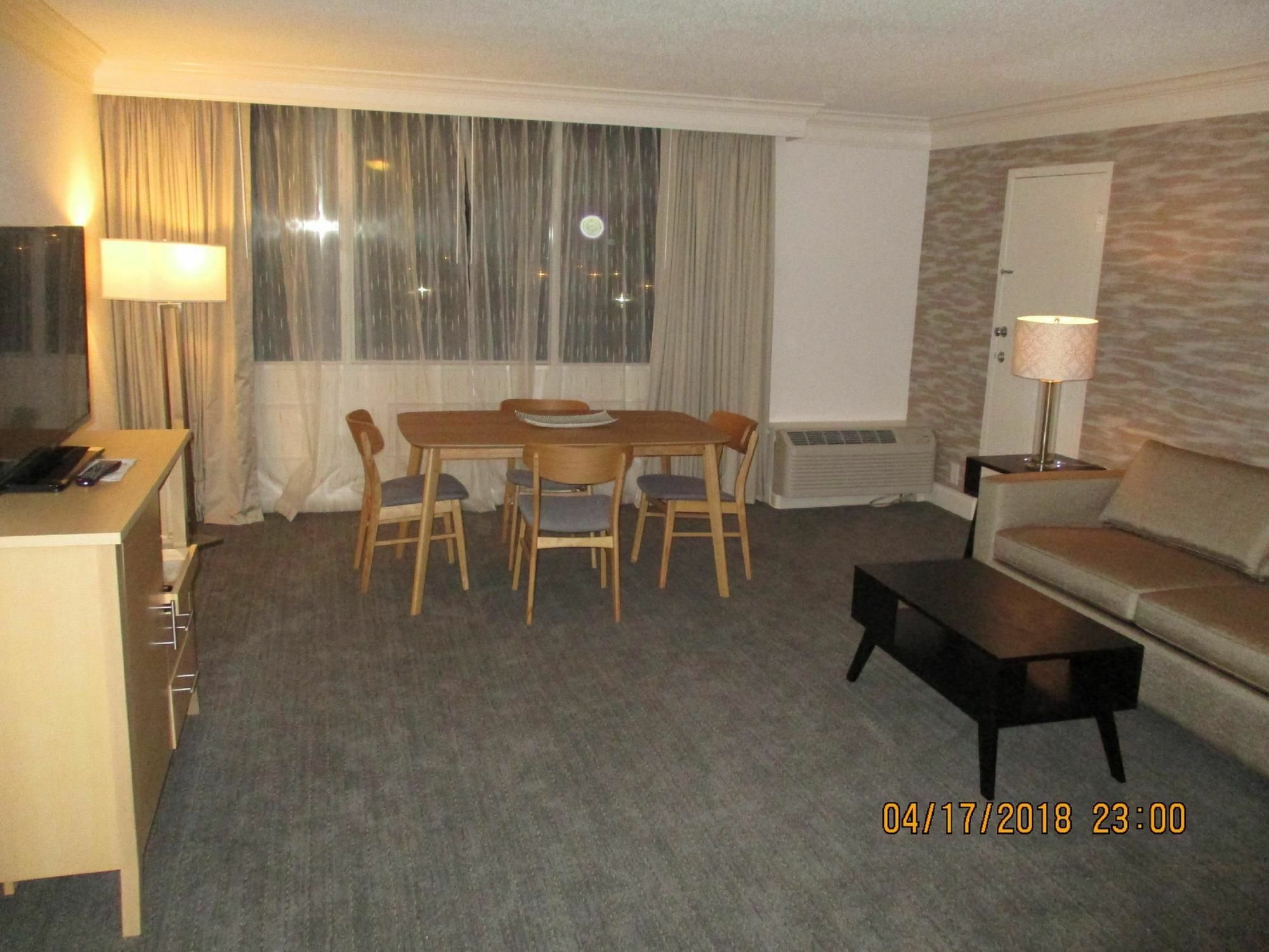 Best Western Plus University Inn Уинстон-Сейлем Экстерьер фото